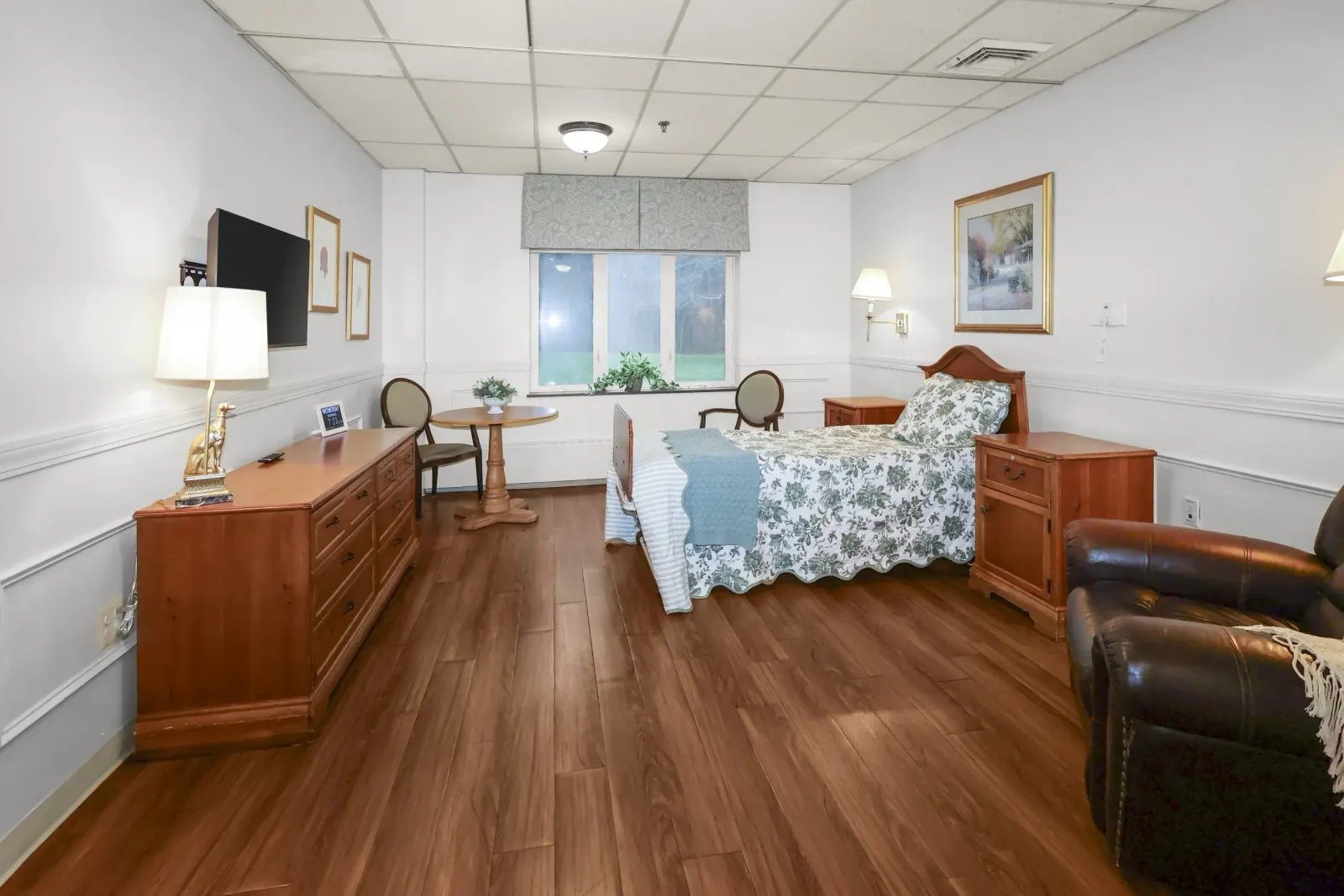 Queen Anne outdoor area